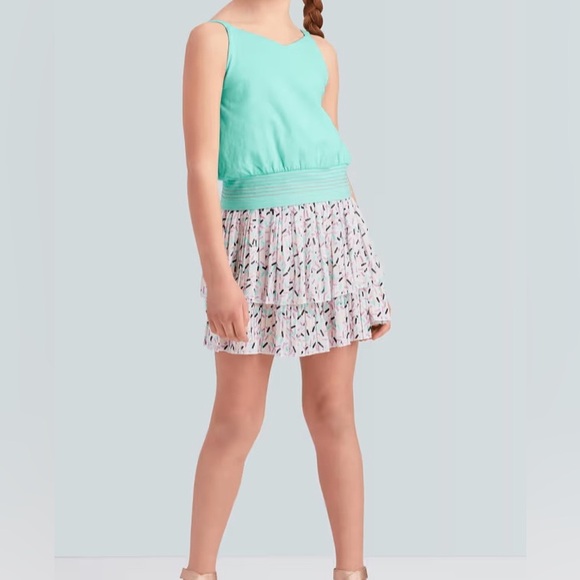 ππ¦ππ«π’πππ§ ππ’π«π₯π¬βοΈ Outfit of jacket, top and skirt size M (10-12) - Picture 7 of 16